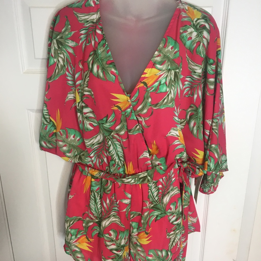 Aura romper floral